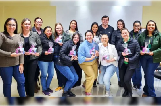 Alvorada, através do DH&O, trouxe como temática para o Dia das Mães desse ano o Maio Furta-Cor, ‘‘uma campanha comunitária sem fins lucrativos, democrática e apartidária que visa sensibilizar a população para a causa da saúde mental materna Alvorada, através do DH&O, trouxe como temática para o Dia das Mães desse ano o Maio Furta-Cor, ‘‘uma campanha comunitária sem fins lucrativos, democrática e apartidária que visa sensibilizar a população para a causa da saúde mental materna
